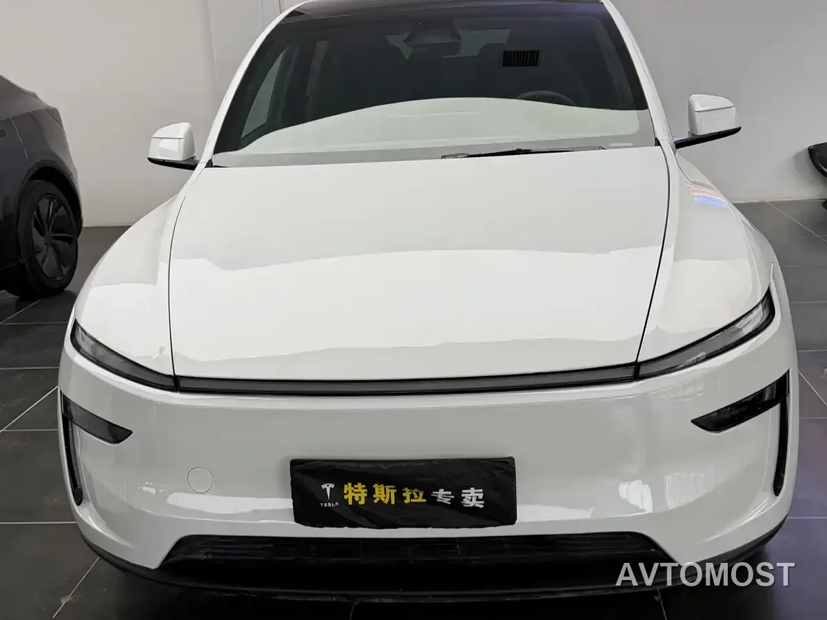 Tesla Model Y L 2025 Facelift Long Range AWD — фото 2