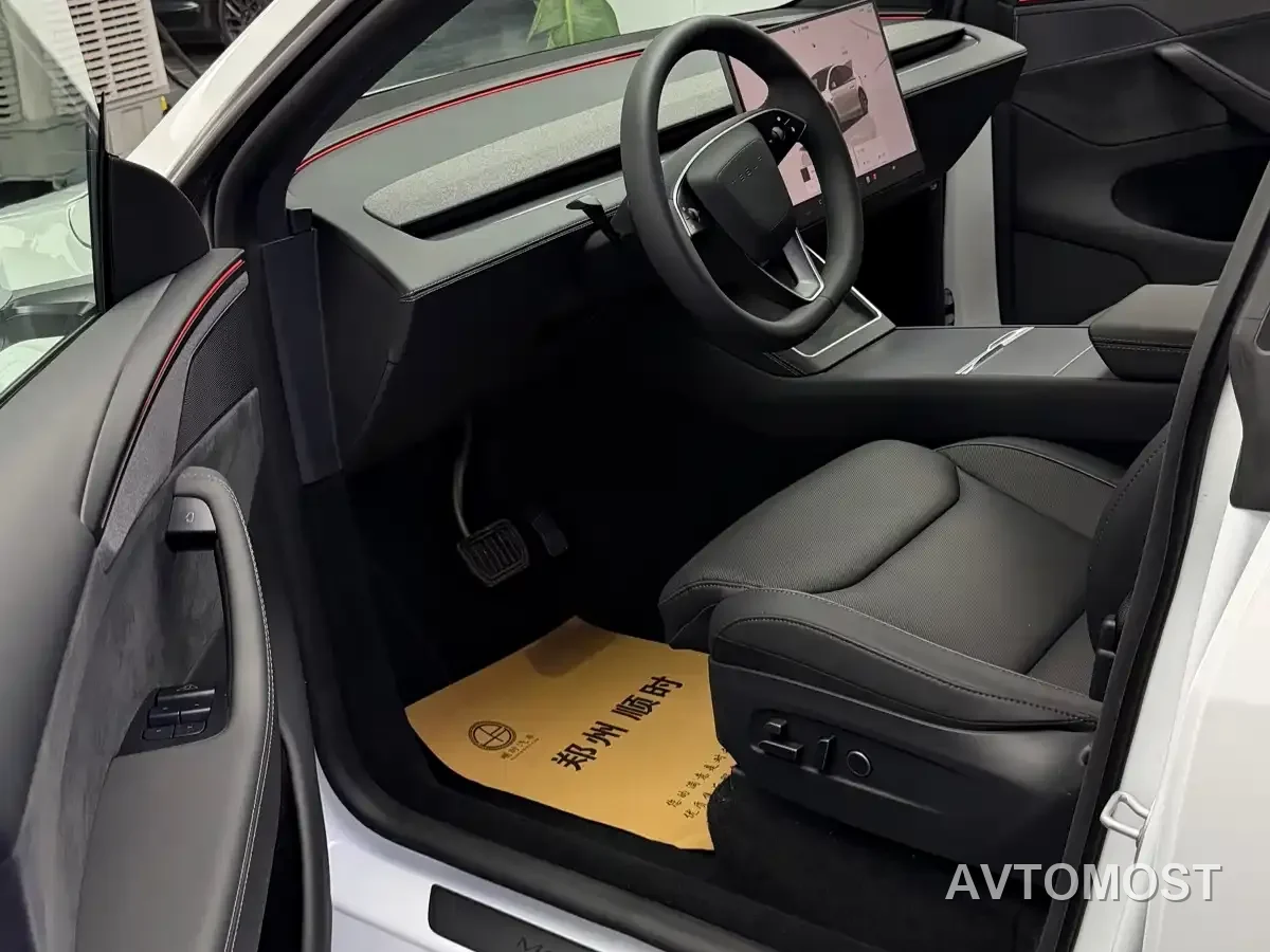 Tesla Model Y L 2025 Facelift Long Range AWD — фото 4
