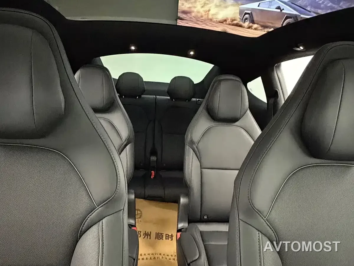 Tesla Model Y L 2025 Facelift Long Range AWD — фото 9