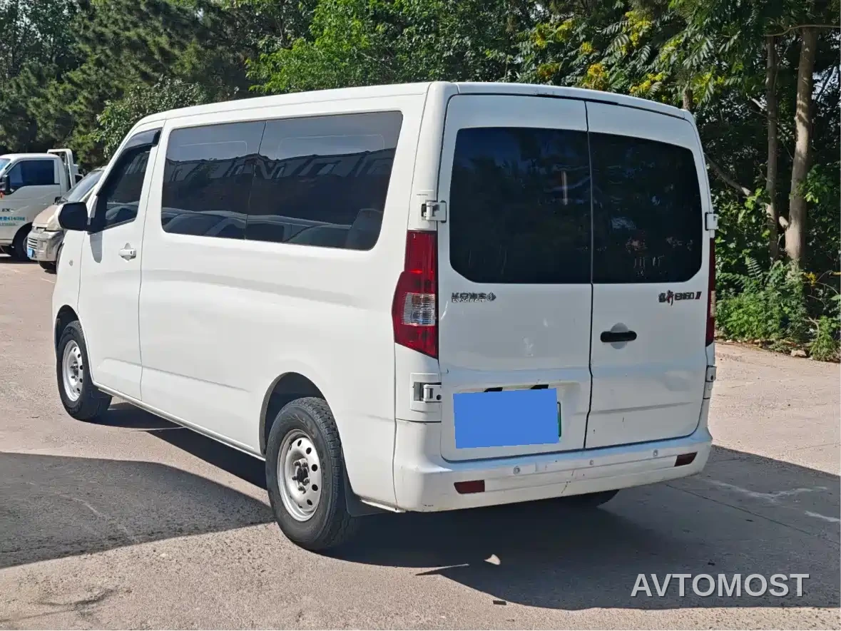 Changan Ruixing EM60 2025 Passenger Version Comfort 6-Seater 300km with Opposing Doors — фото 4