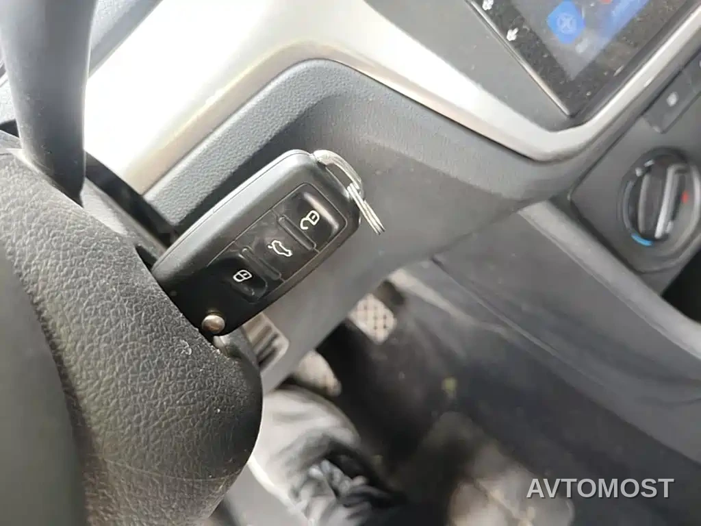 Volkswagen Lavida 2019 Lavida Start 1.5L Auto Trend (China VI) — фото 8