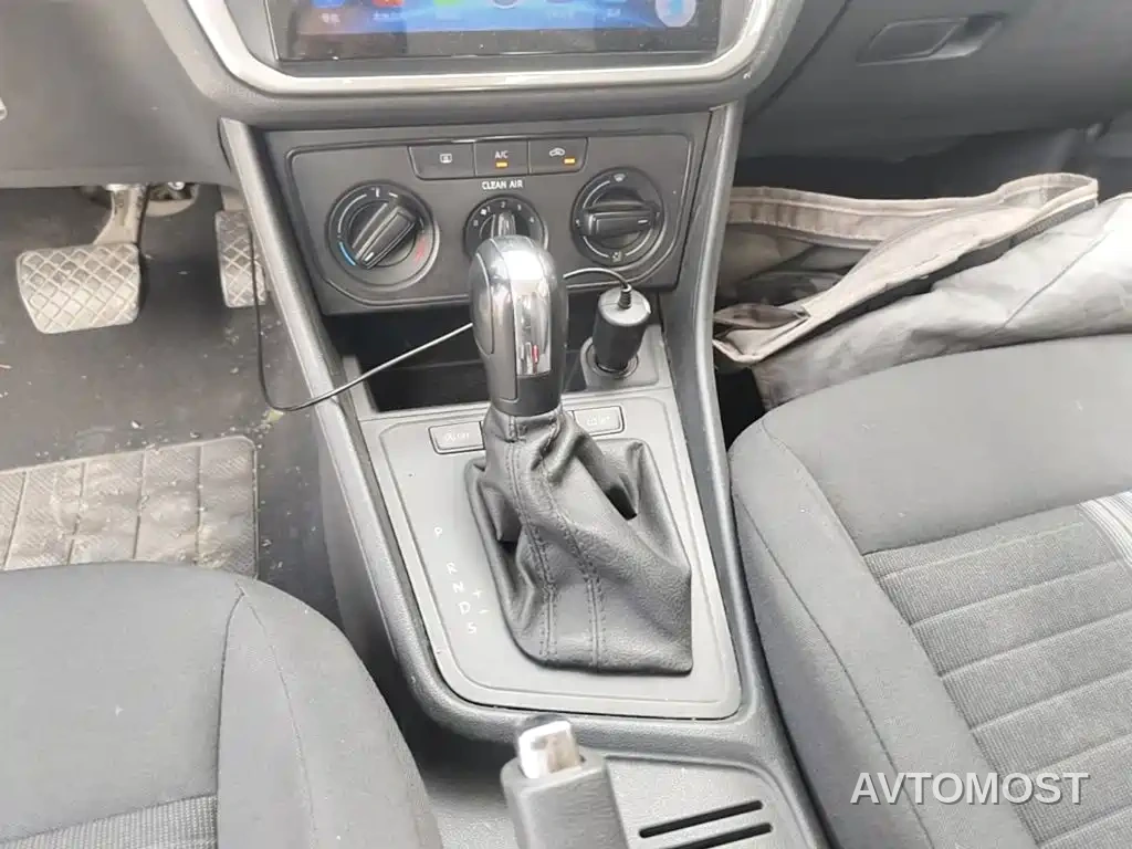 Volkswagen Lavida 2019 Lavida Start 1.5L Auto Trend (China VI) — фото 13