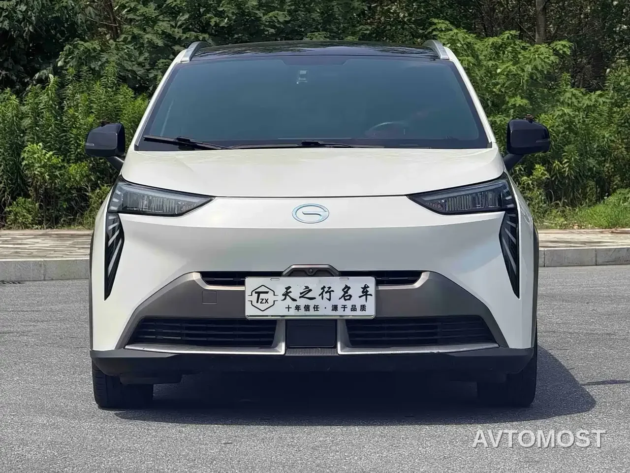 AION Y 2022 70 Smart Leader Edition LFP — фото 2
