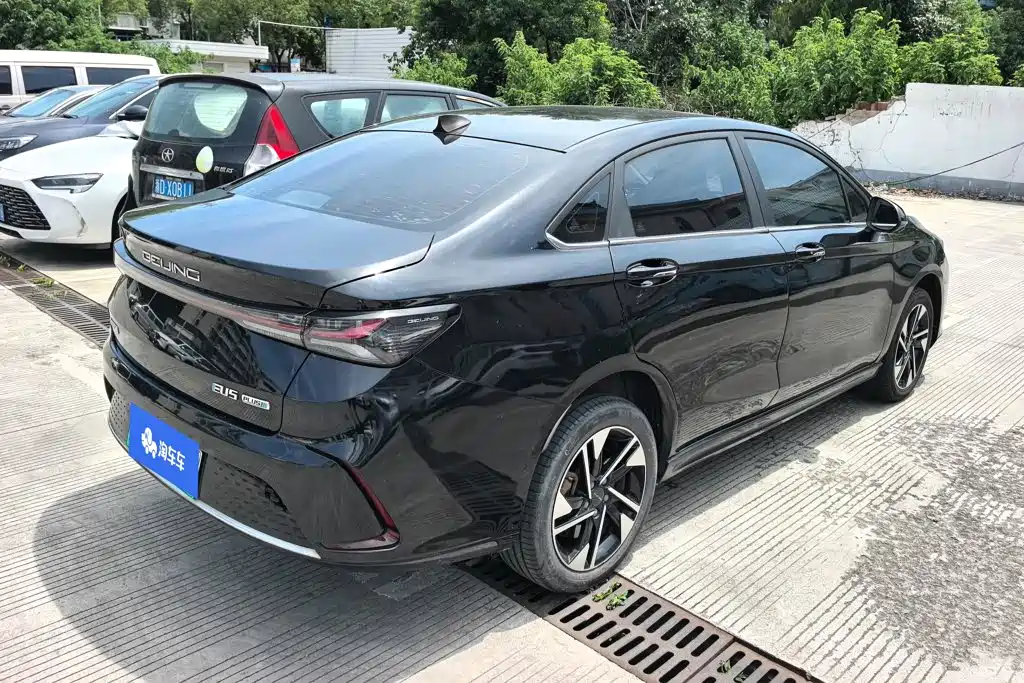 BAIC Beijing EU5 PLUS 2021 R500 Premium Edition — фото 3