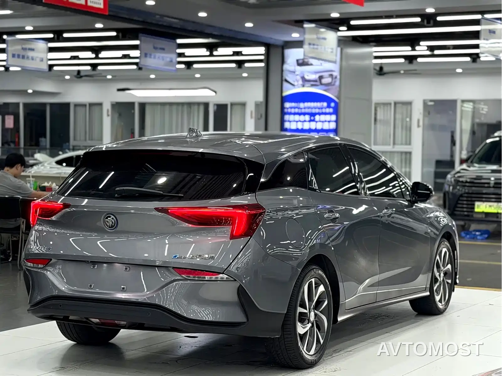 Buick Velite 6 2020 Plug-in Hybrid Connected Smart Edition — фото 5