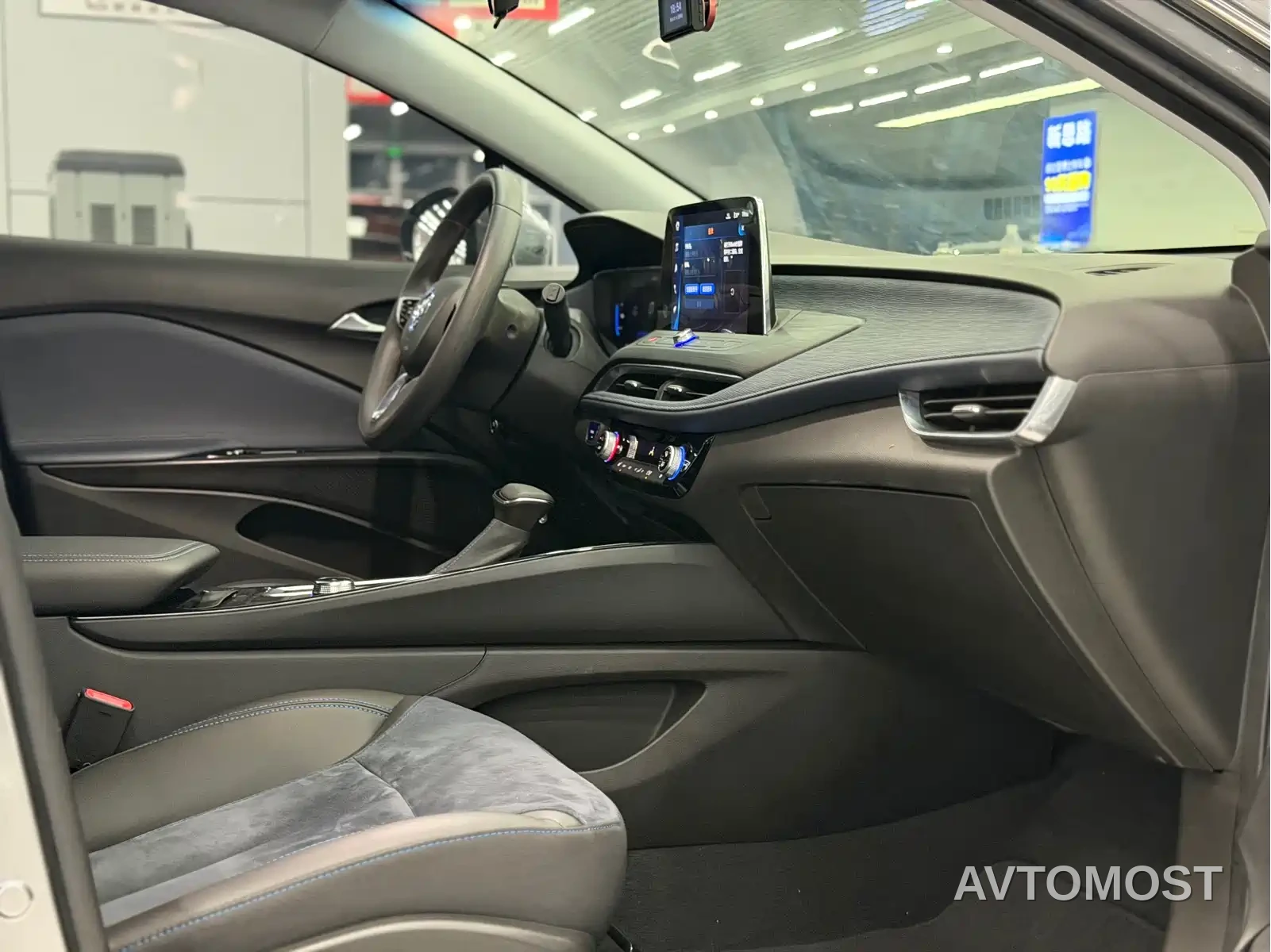 Buick Velite 6 2020 Plug-in Hybrid Connected Smart Edition — фото 8