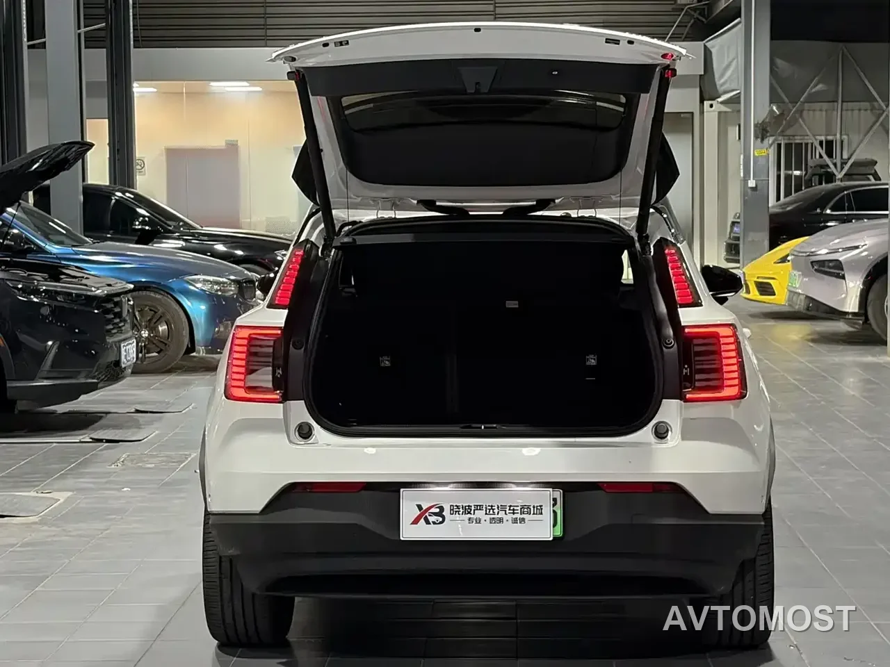 Volvo EX30 2025 Dual Motor AWD High Performance Ultra — фото 7