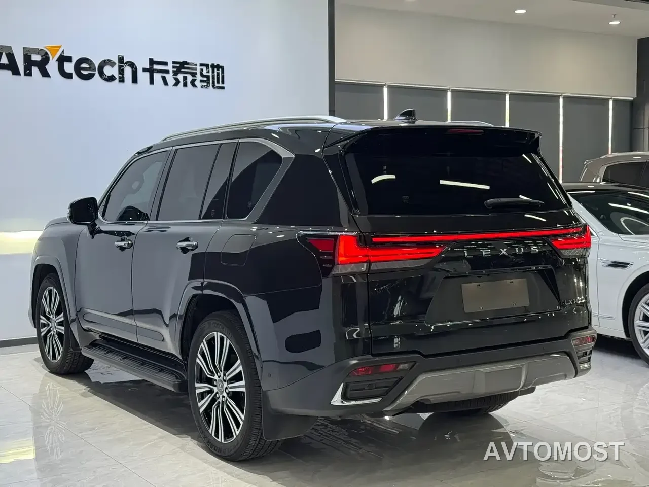 Lexus LX 2025 700h Boundary Edition — фото 6