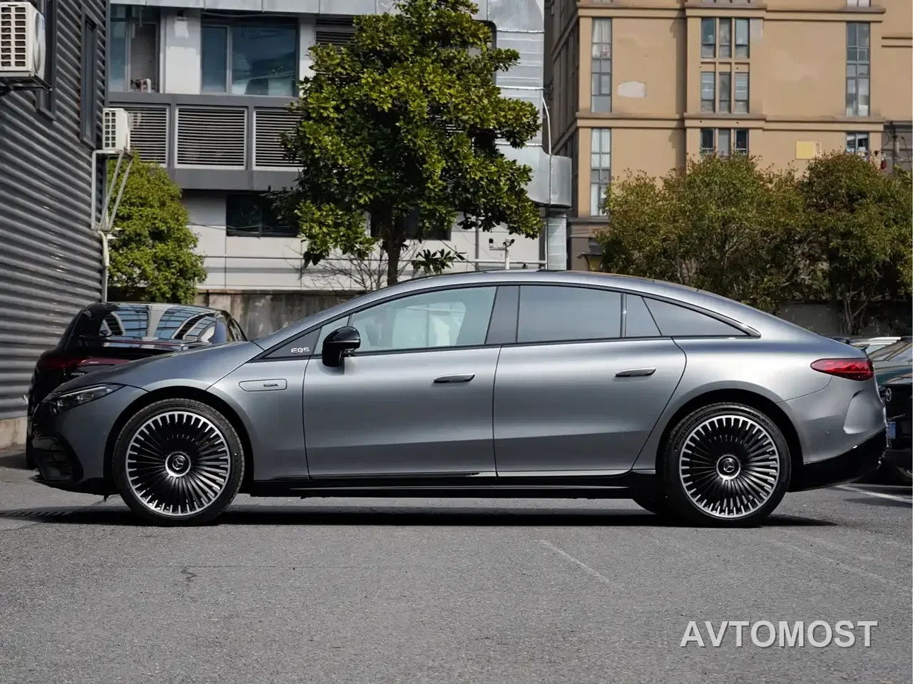 Mercedes-Benz EQS AMG 2022 AMG EQS 53 4MATIC+ — фото 3