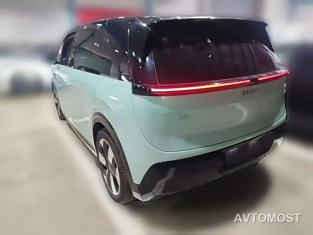 Zeekr MIX 2025 Smart Driving Edition — фото 9