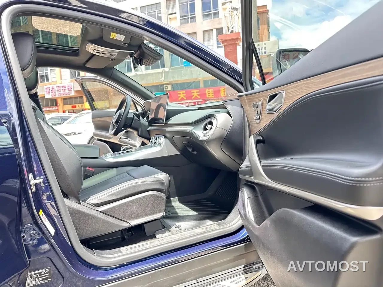 Denza X 2020 PHEV Classic Edition — фото 8