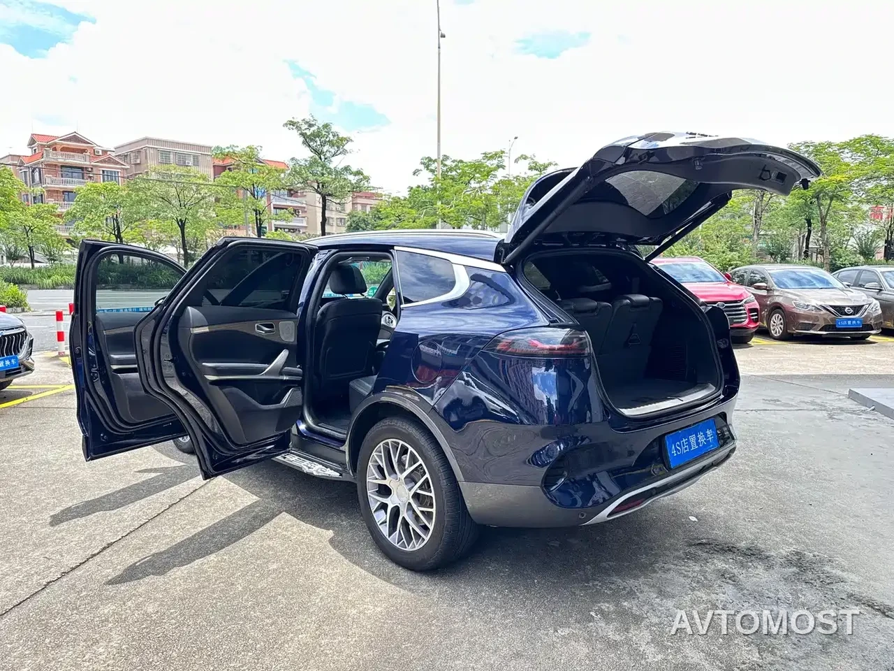 Denza X 2020 PHEV Classic Edition — фото 17