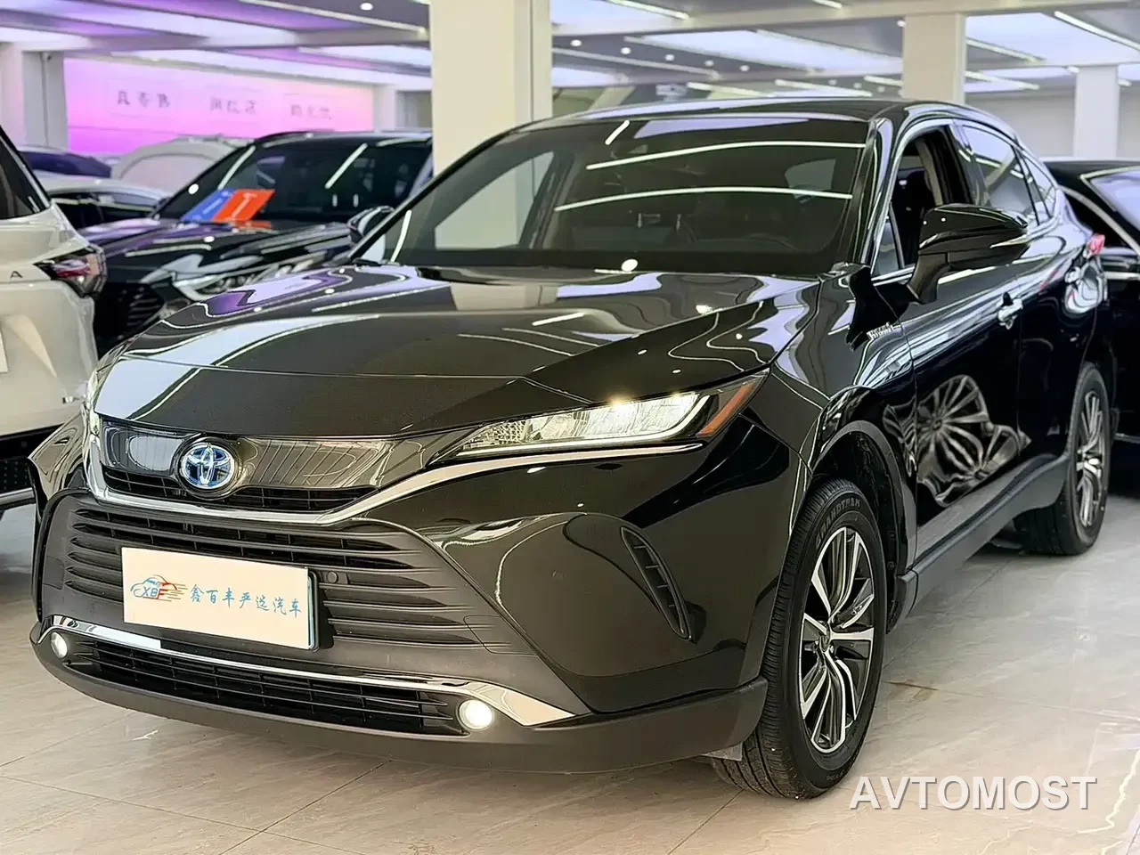 Toyota Lingfang HARRIER 2022 Hybrid 2.5L CVT 2WD Luxury Edition — фото 3