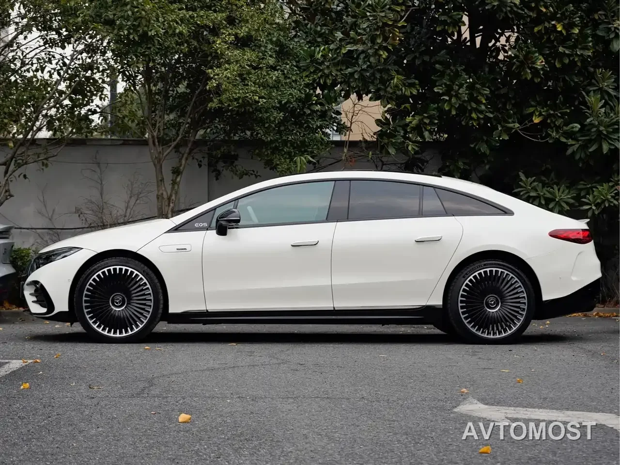 Mercedes-Benz EQS AMG 2022 AMG EQS 53 4MATIC+ — фото 3