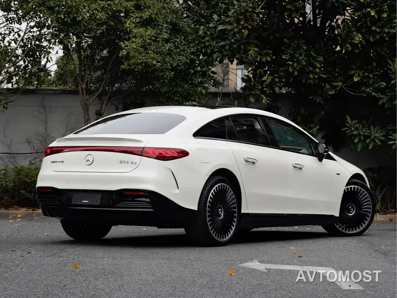 Mercedes-Benz EQS AMG 2022 AMG EQS 53 4MATIC+ — фото 4