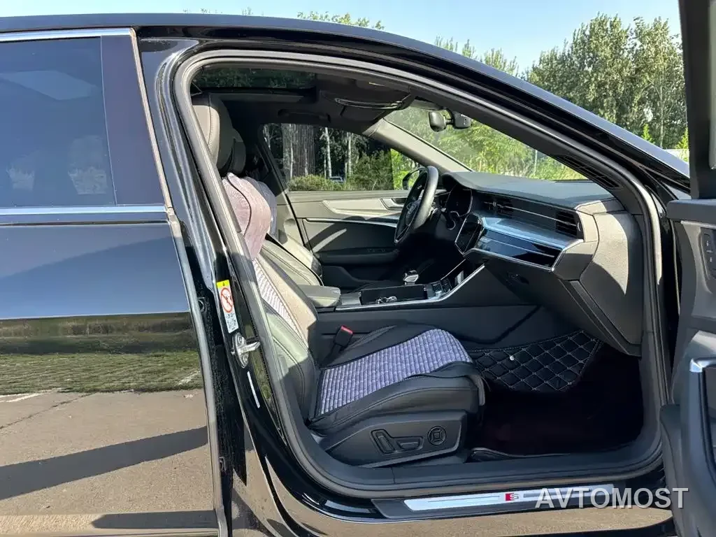 Audi A6L New Energy 2020 55 TFSI e quattro — фото 13