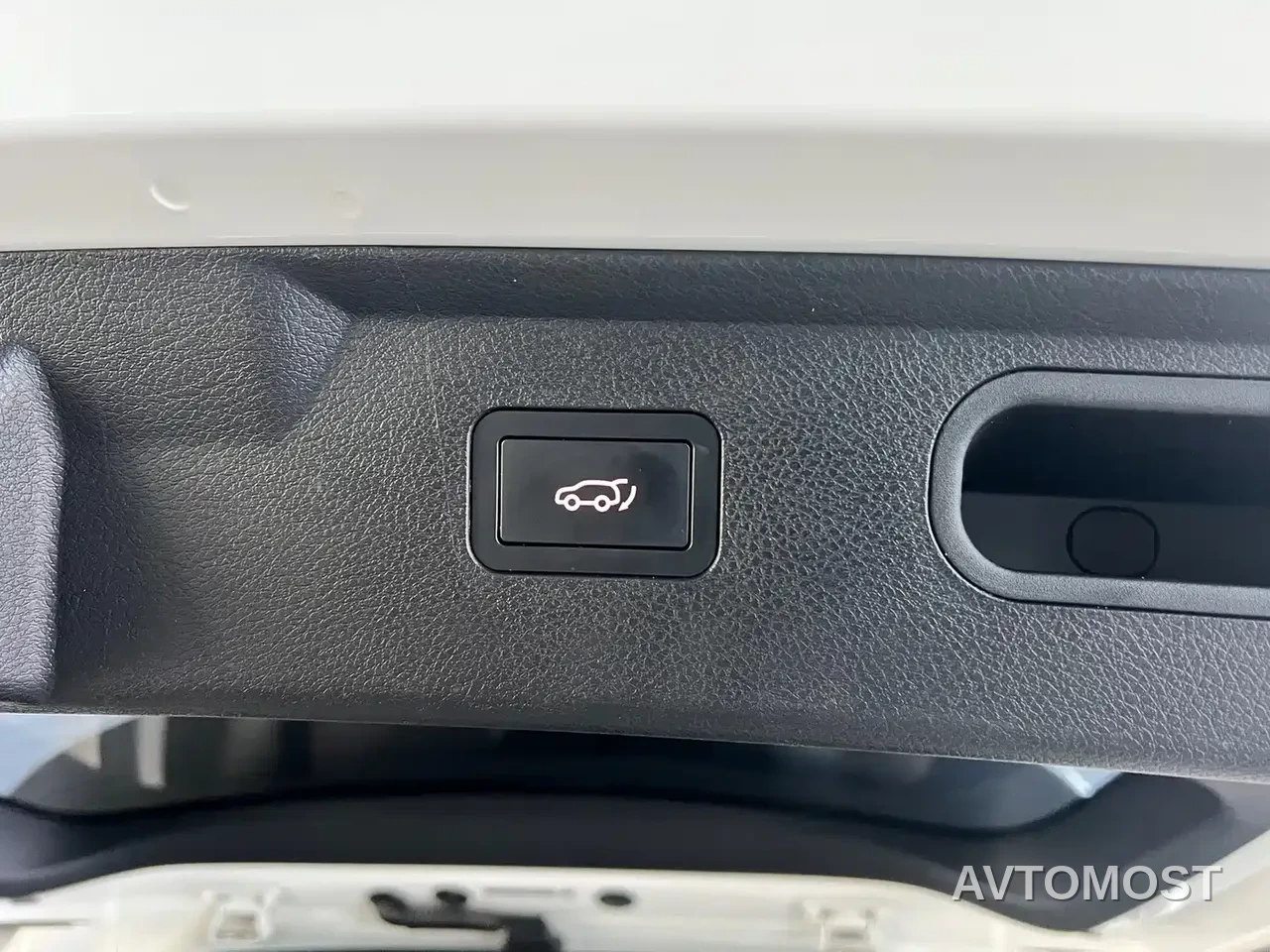BYD Song MAX New Energy 2022 DM-i 105KM Executive Edition — фото 9