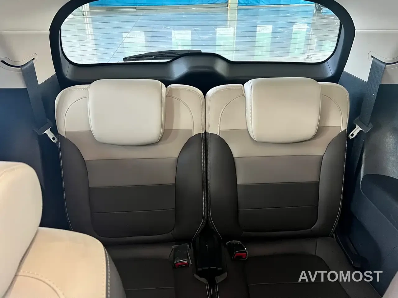 BYD Song MAX New Energy 2022 DM-i 105KM Executive Edition — фото 11