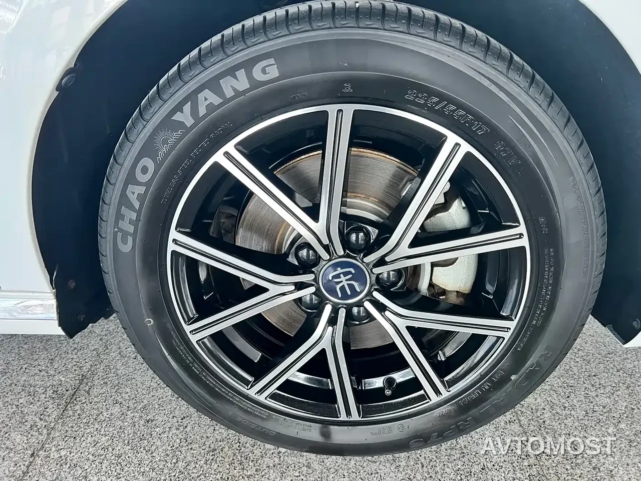 BYD Song MAX New Energy 2022 DM-i 105KM Executive Edition — фото 13