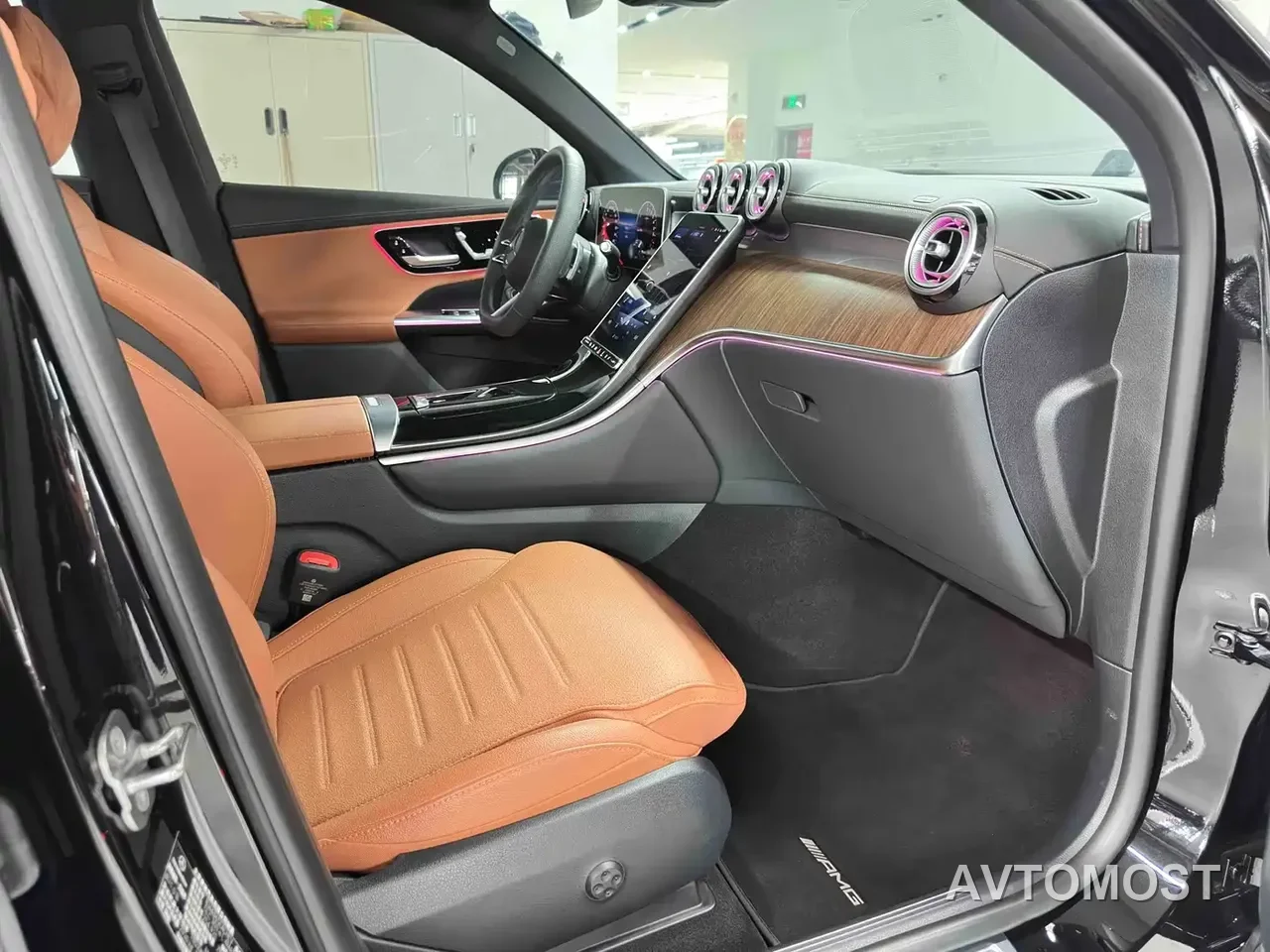 Mercedes-Benz GLC New Energy 2025 350 e L 4MATIC Collector's Edition — фото 16