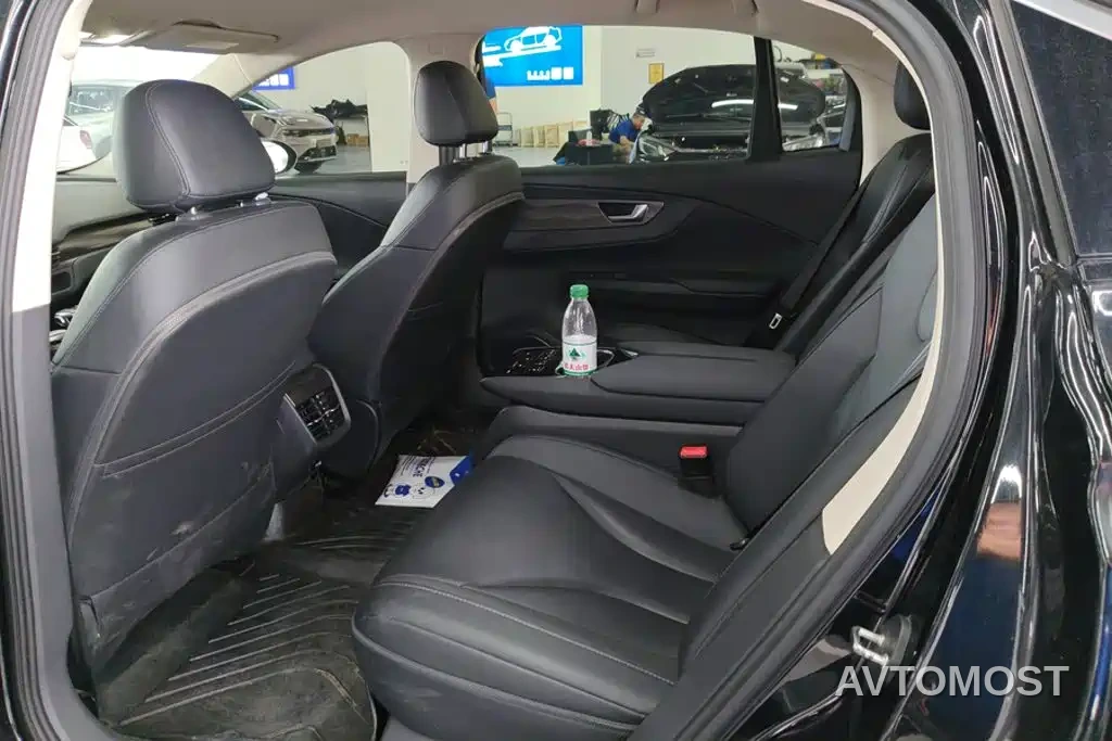 Hongqi E-QM5 2021 Charging DiDi Edition — фото 8