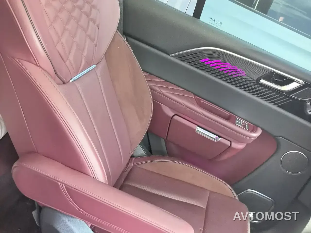 Hongqi E-HS9 2022 690km Qi Xiang Edition (6-seater) — фото 14