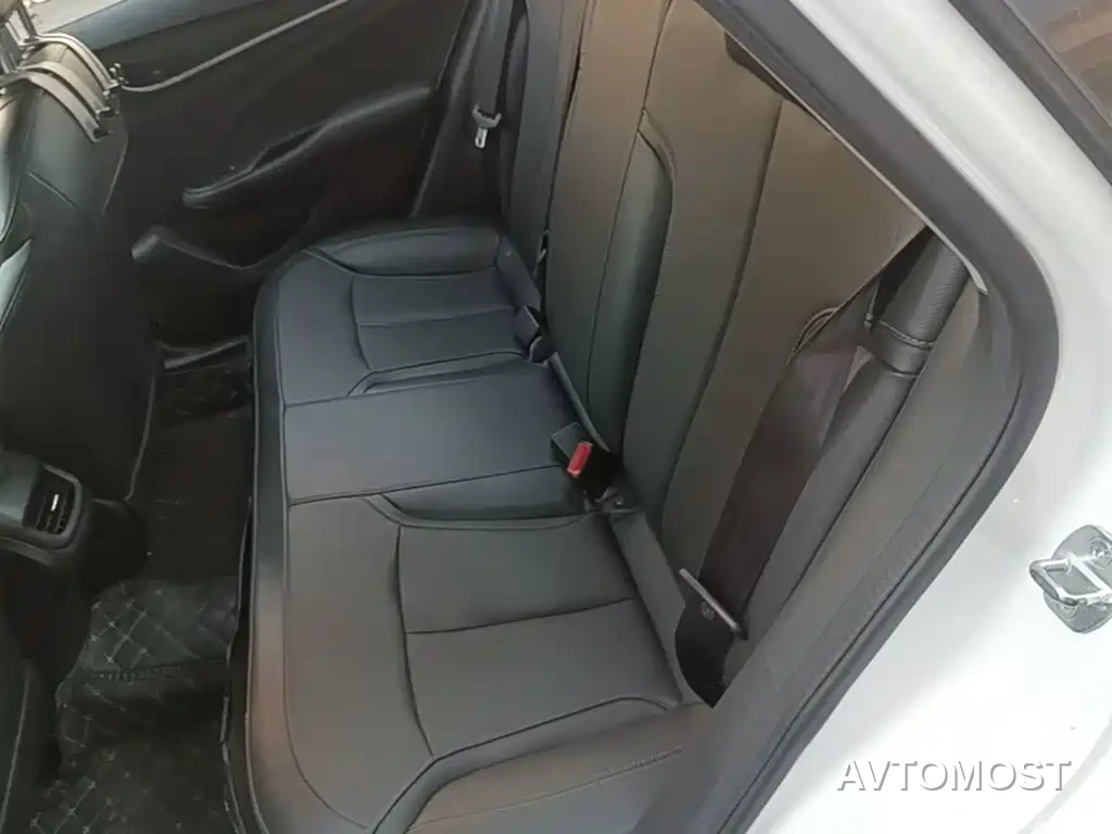 Buick Excelle 2021 Facelift Exemplar 1.5L Auto Elite — фото 17