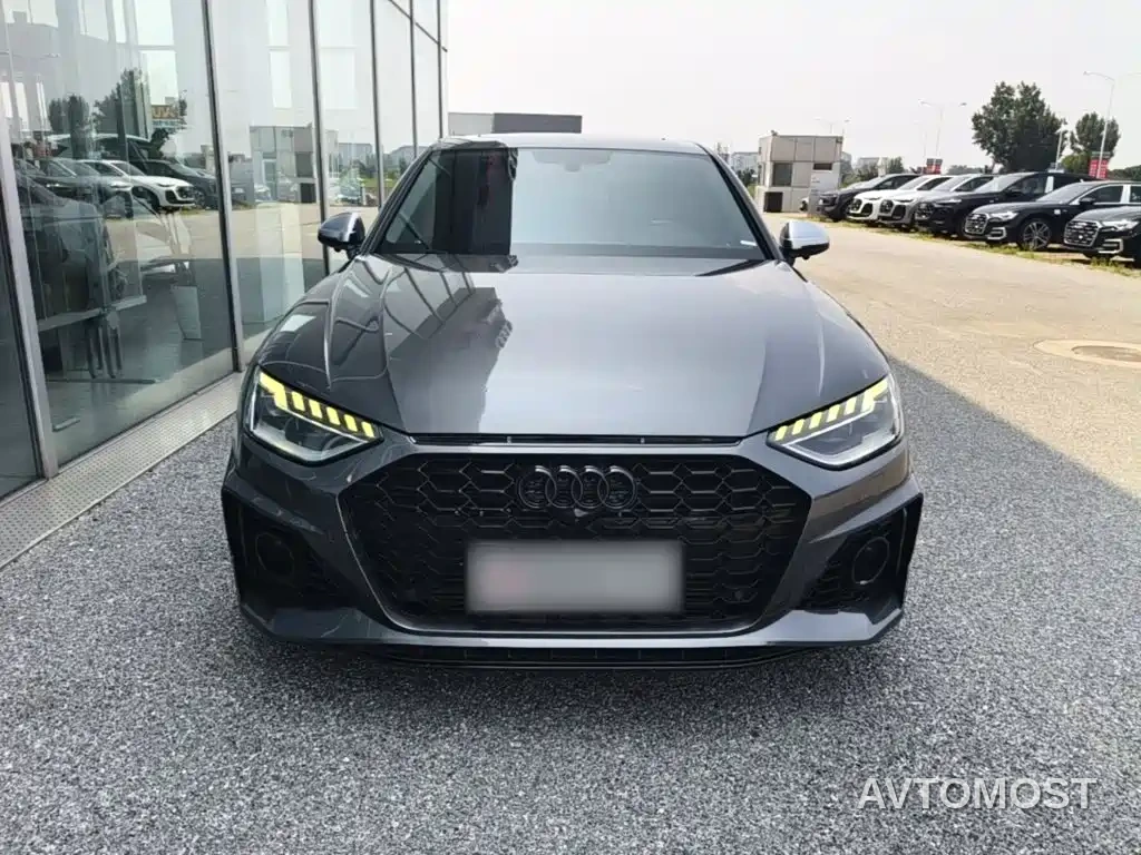 Audi A4L 2020 40 TFSI quattro Luxury Dynamic — фото 3