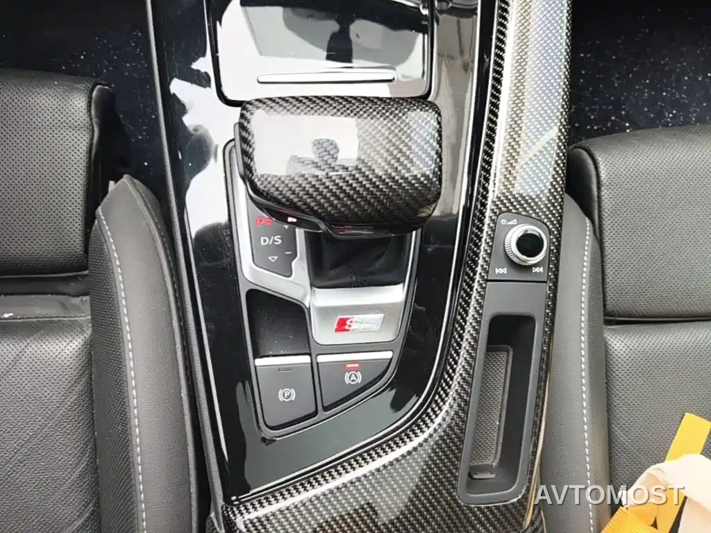 Audi A4L 2020 40 TFSI quattro Luxury Dynamic — фото 14