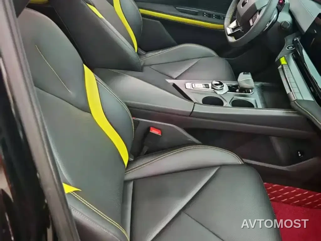 Changan UNI-V 2022 1.5T Sport Edition — фото 7