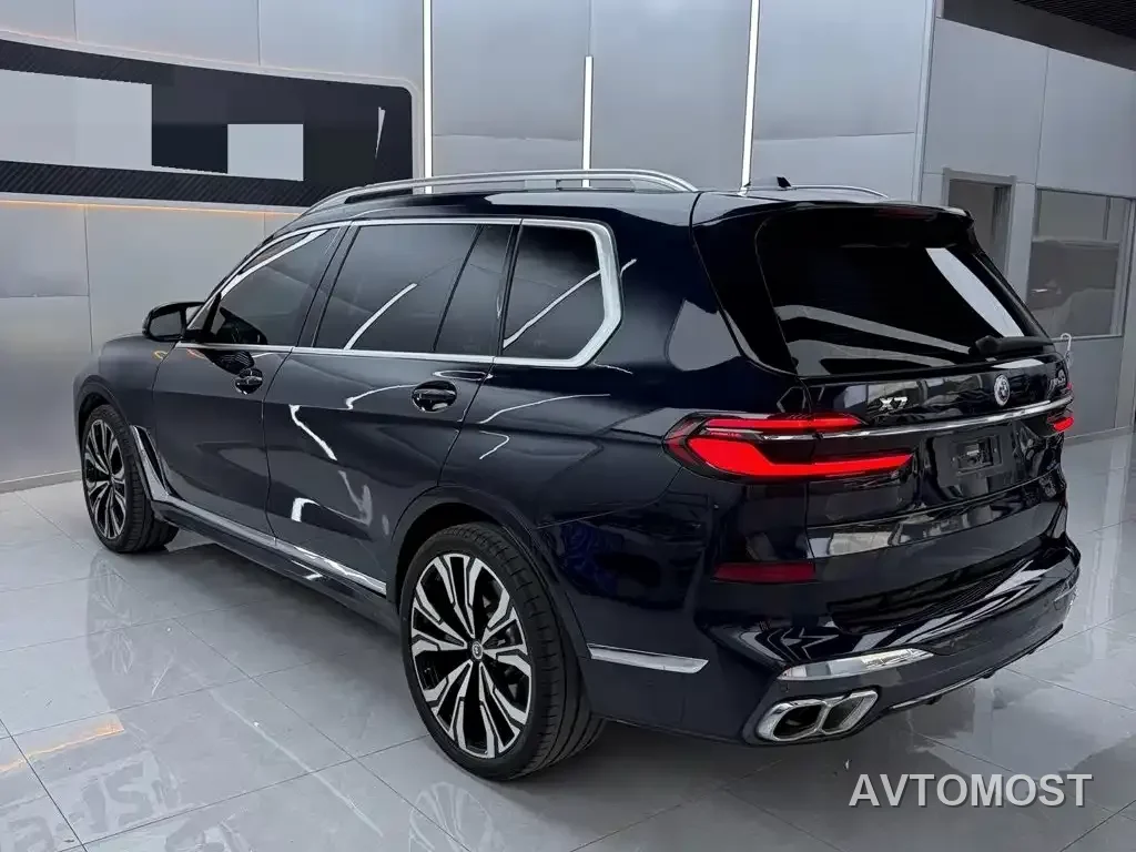BMW X7 M60i 2023 xDrive M60i — фото 6