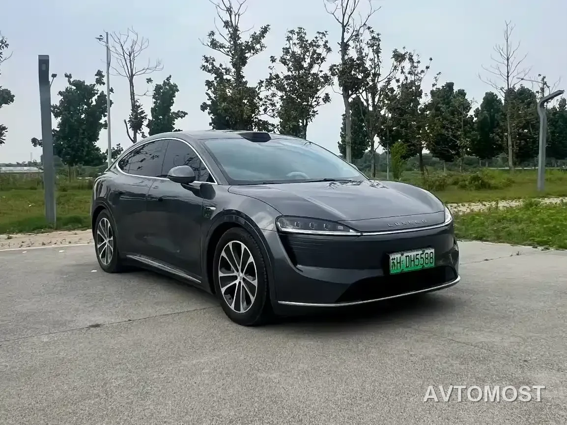 Zhijie Luxeed R7 2024 Pure Electric 667km Max — фото 2