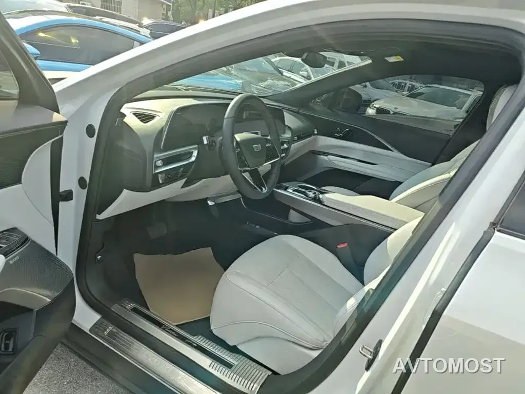 Cadillac IQ Rui Ge 2024 RWD Standard Range Luxury Edition — фото 15