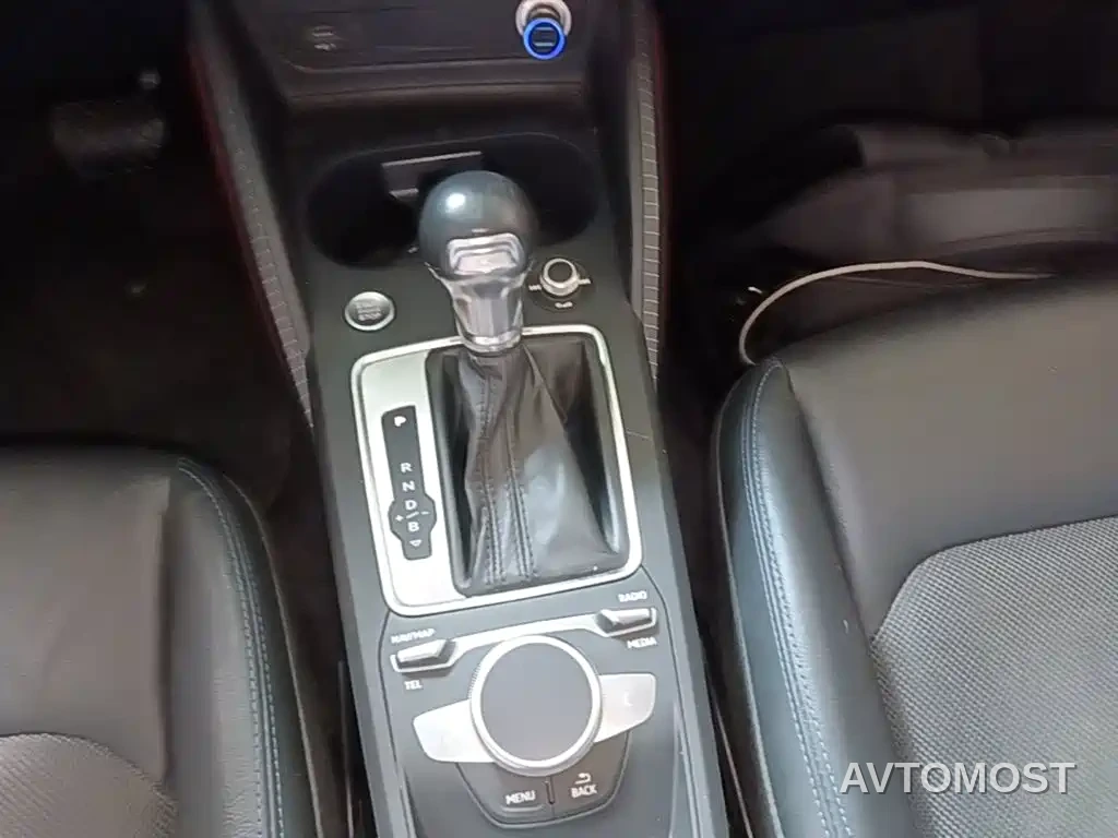 Audi Q2L e-tron 2019 Q2L e-tron Pure Electric Smart Enjoyment — фото 13