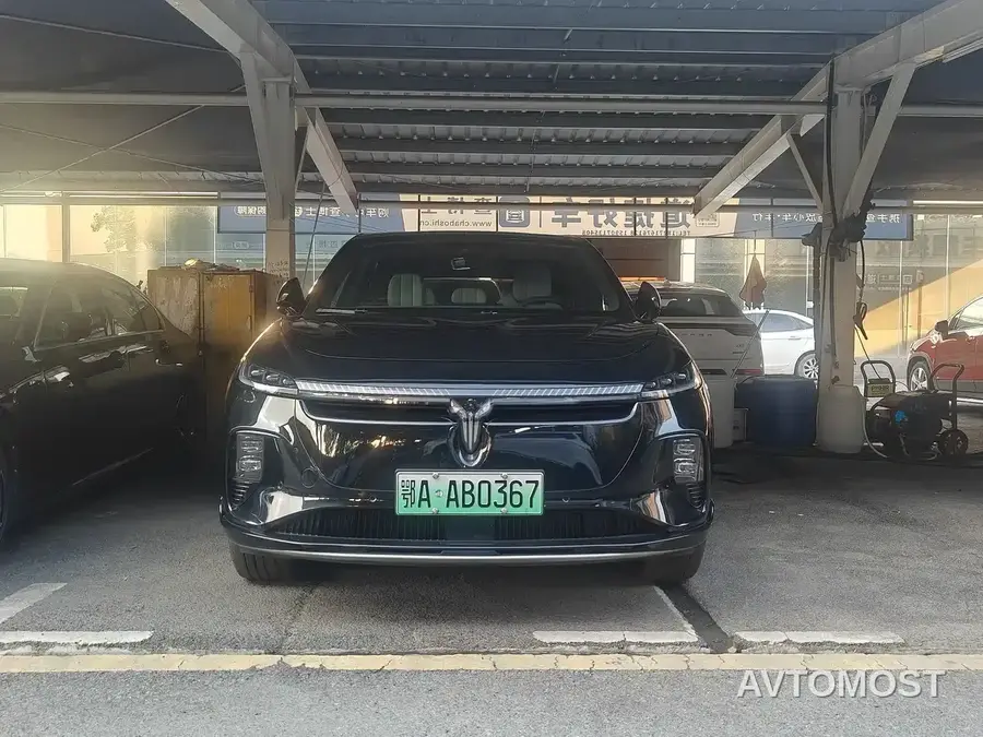 Voyah Zhiyin 2024 Long Range Super Charging Edition