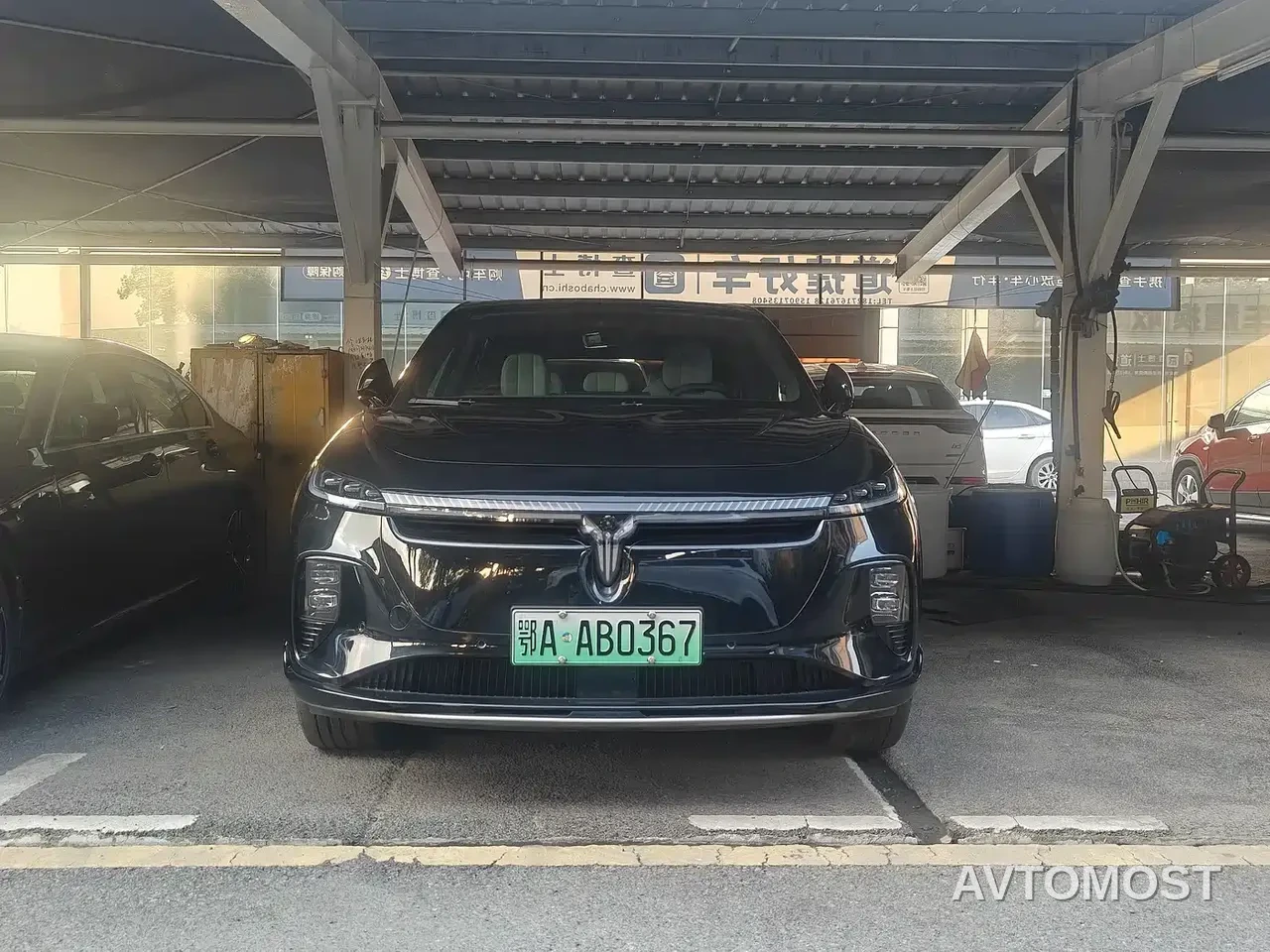 Voyah Zhiyin 2024 Long Range Super Charging Edition — фото 1