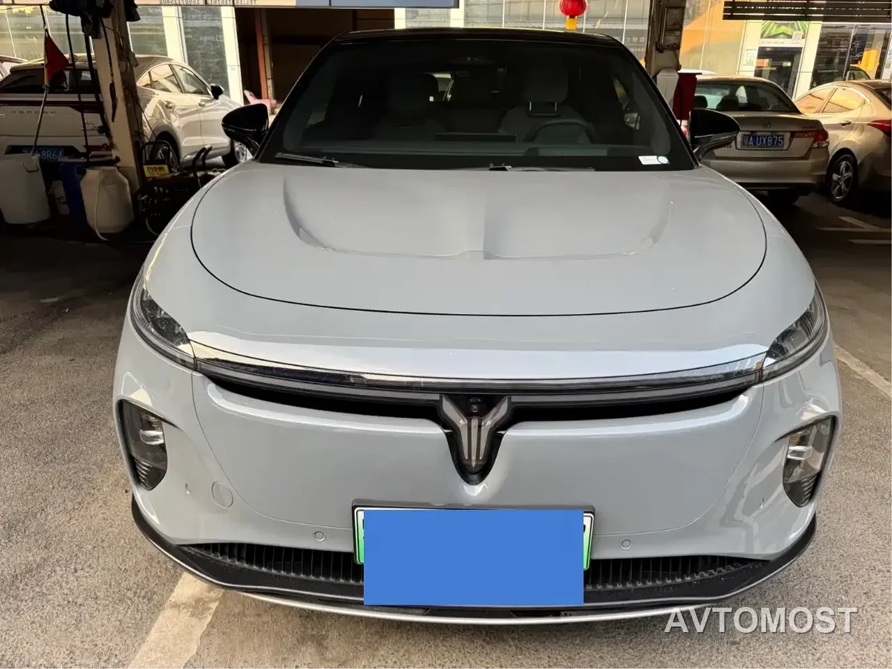 Voyah Zhiyin 2024 Long Range Super Charging Edition — фото 2