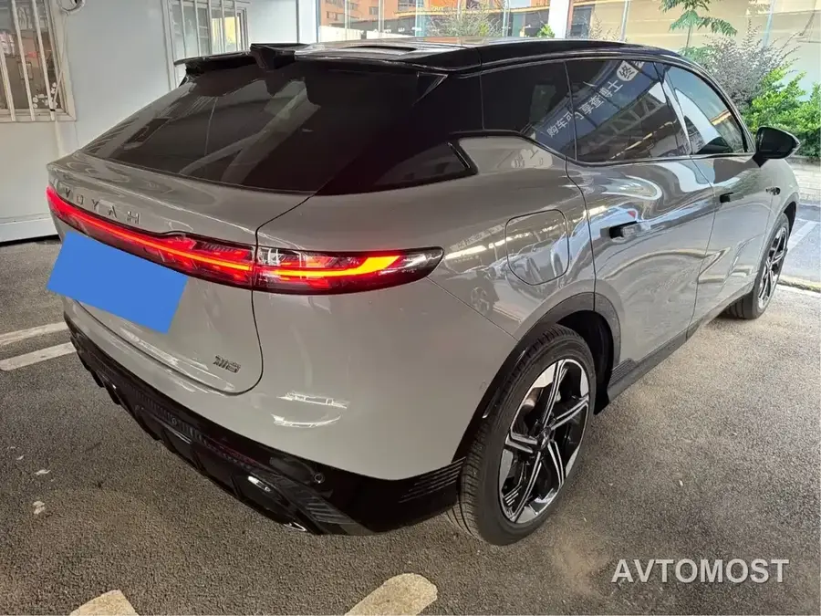 Voyah Zhiyin 2024 Long Range Super Charging Edition