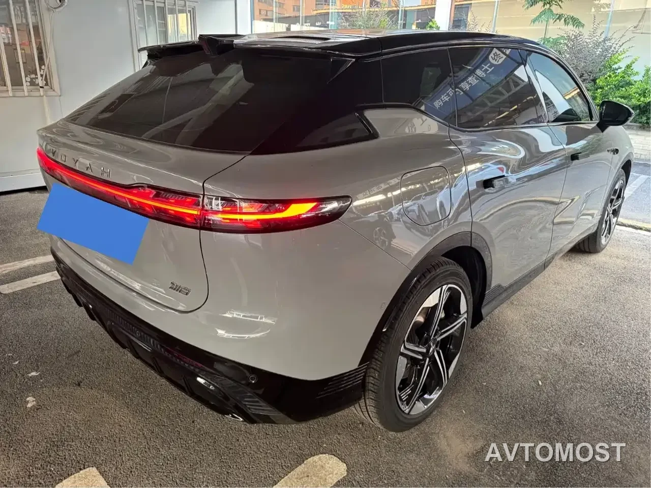 Voyah Zhiyin 2024 Long Range Super Charging Edition — фото 1