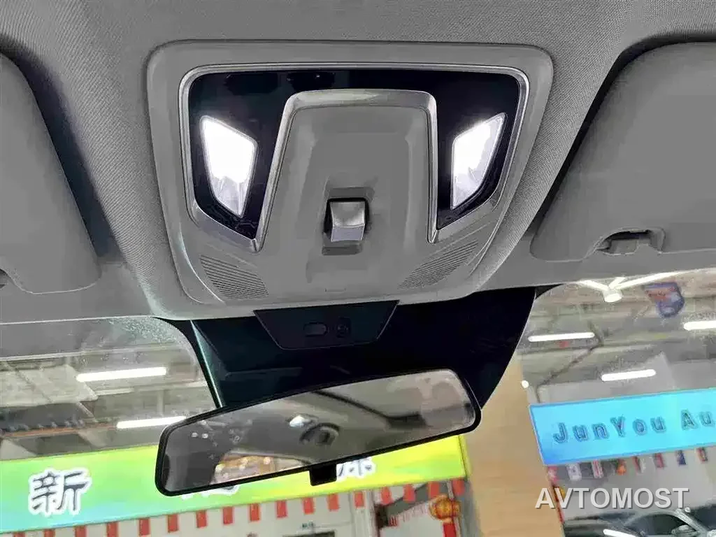 Changan UNI-Z New Energy 2024 Blue Whale Smart Electric iDD 125km Excellence Model — фото 22