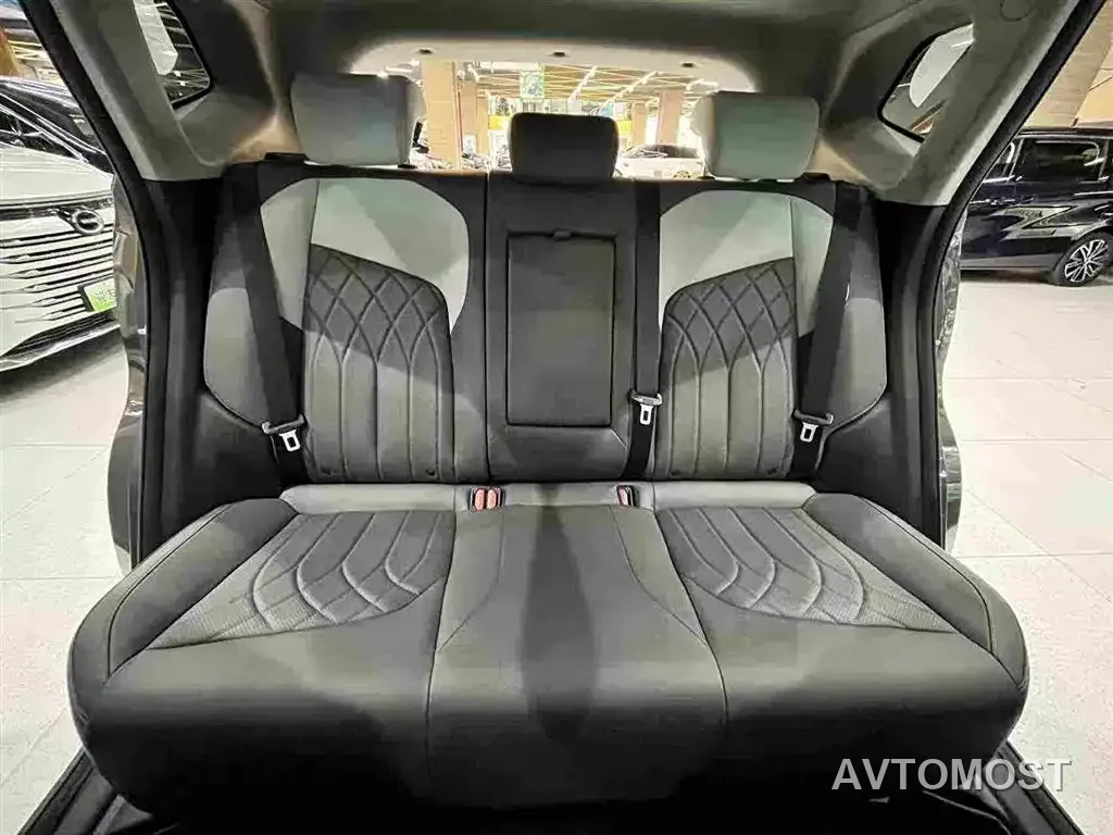 Changan UNI-Z New Energy 2024 Blue Whale Smart Electric iDD 125km Excellence Model — фото 29