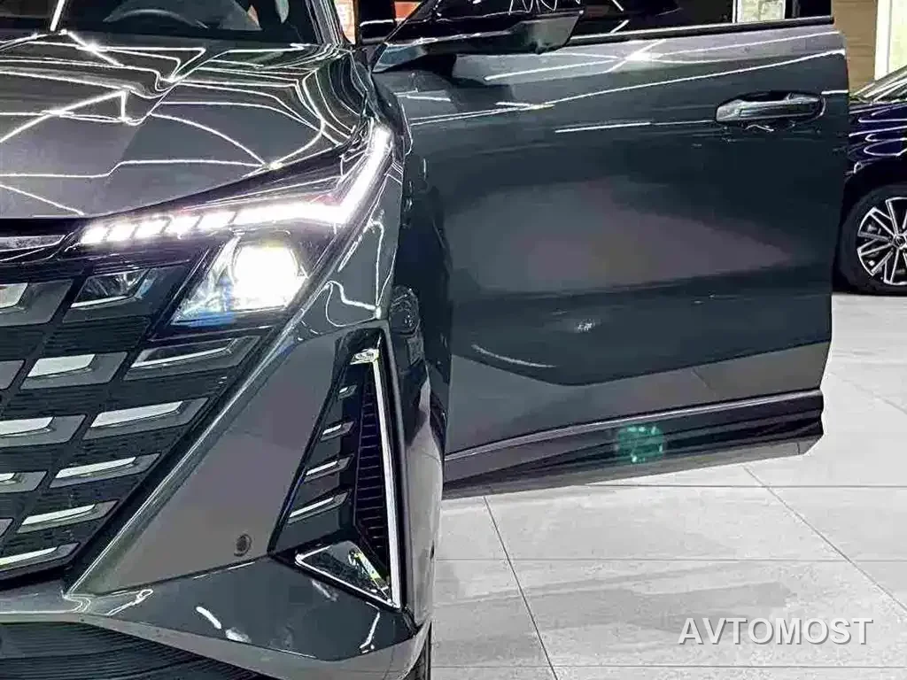 Changan UNI-Z New Energy 2024 Blue Whale Smart Electric iDD 125km Excellence Model — фото 32