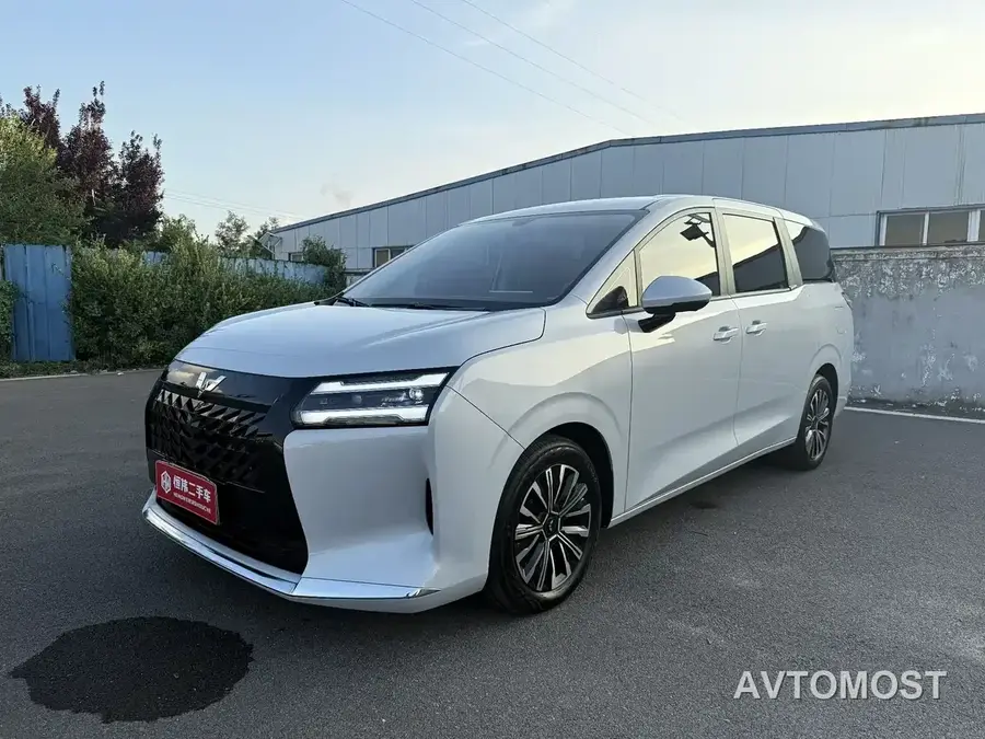Wuling Motors Xingguang 730 New Energy 2025 Model Plug-in Hybrid Base Version