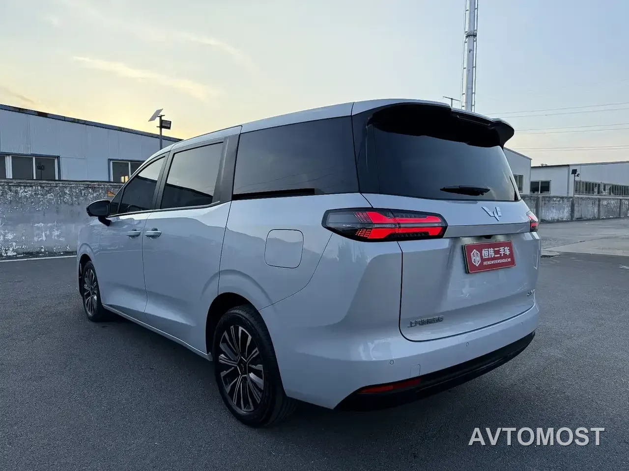 Wuling Motors Xingguang 730 New Energy 2025 Model Plug-in Hybrid Base Version — фото 4