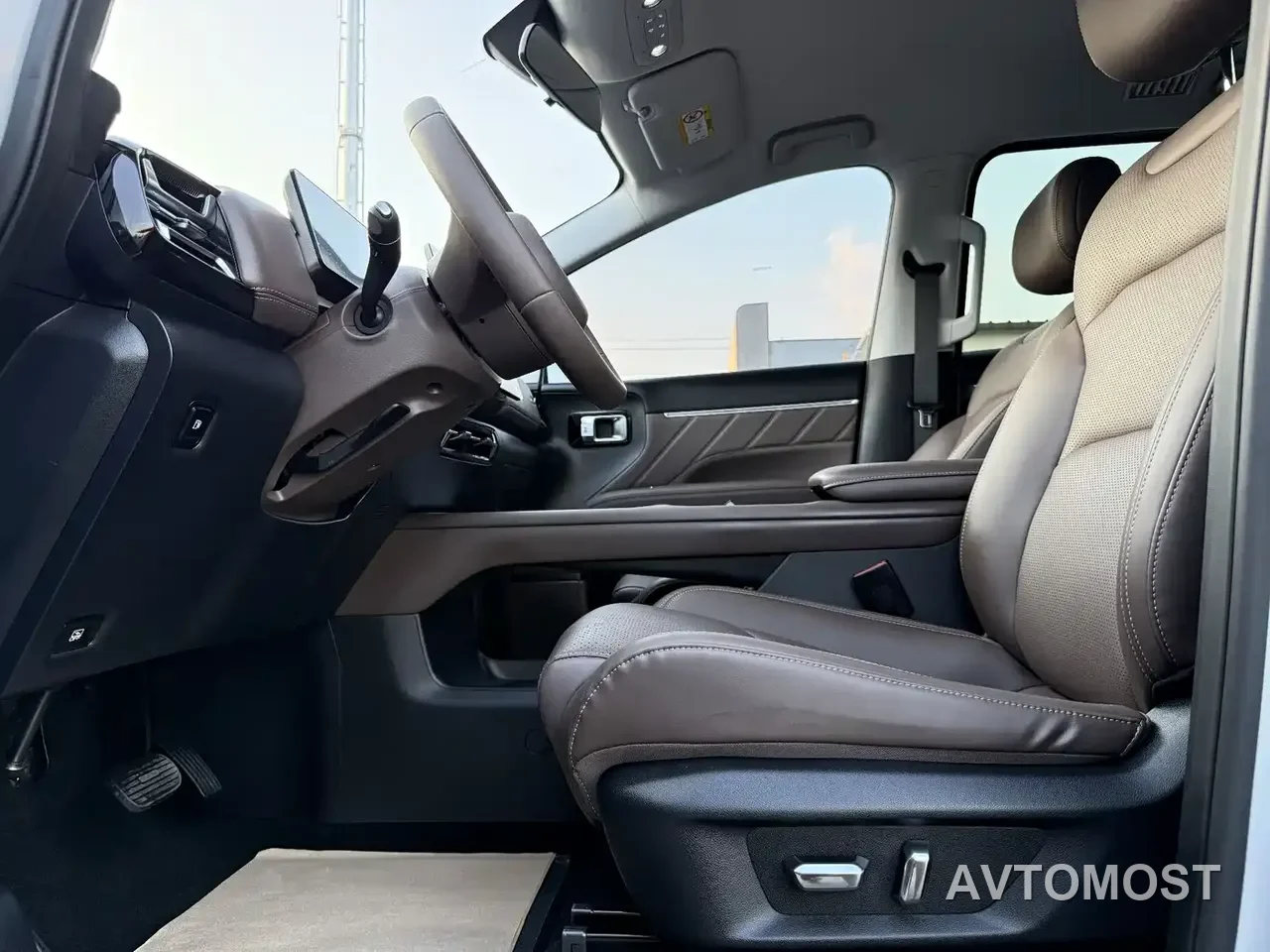 Wuling Motors Xingguang 730 New Energy 2025 Model Plug-in Hybrid Base Version — фото 15