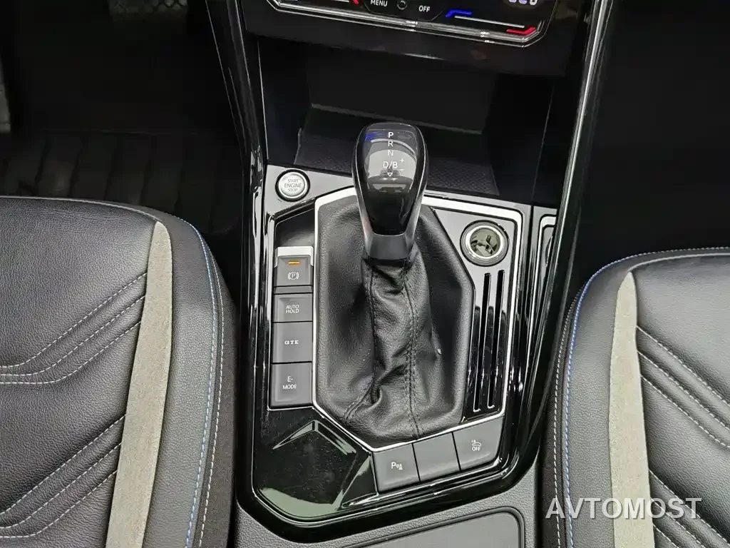 Volkswagen Tayron GTE Plug-in Hybrid 2020 Model 1.4T Luxury — фото 10