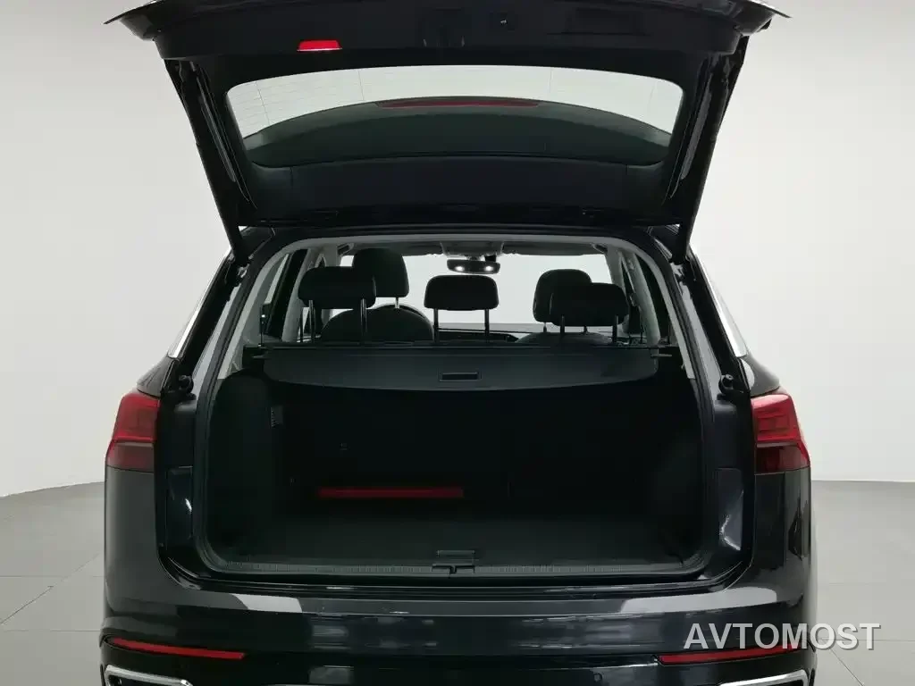 Volkswagen Tayron GTE Plug-in Hybrid 2020 Model 1.4T Luxury — фото 12