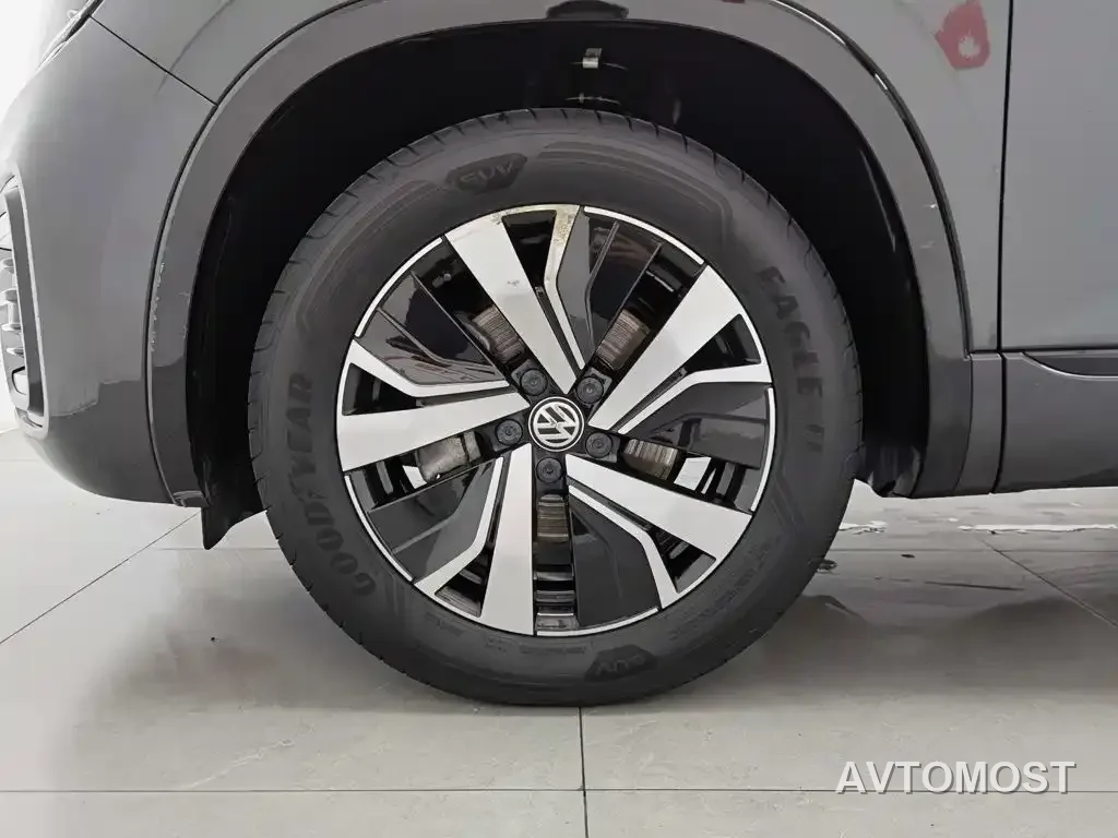 Volkswagen Tayron GTE Plug-in Hybrid 2020 Model 1.4T Luxury — фото 13