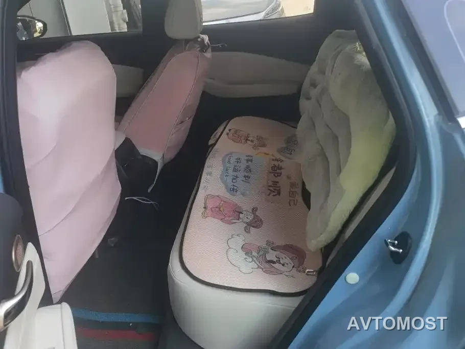 Baojun Yunhai 2024 140km Plug-in Hybrid — фото 6