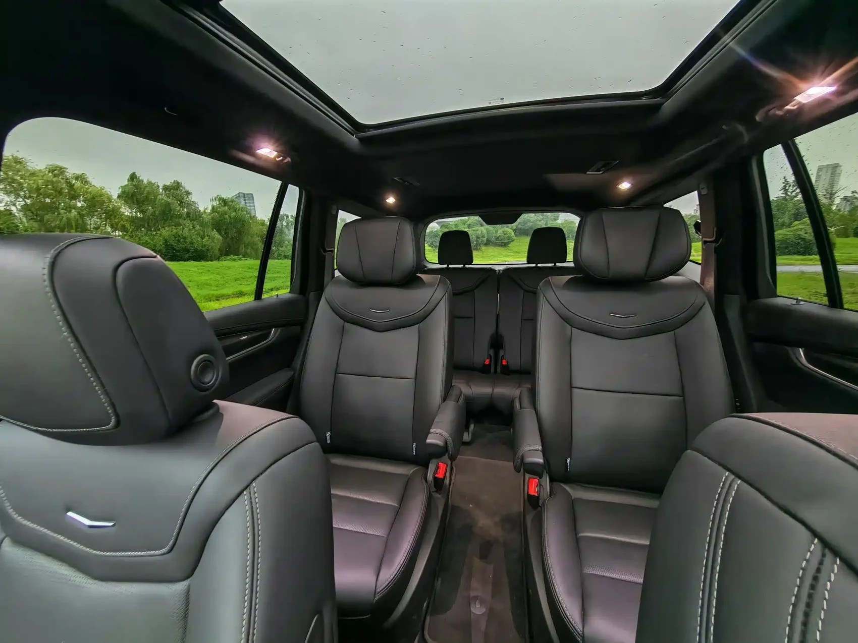 Cadillac XT6 2025 2.0T 6-Seater AWD Executive Black Label Edition — фото 10